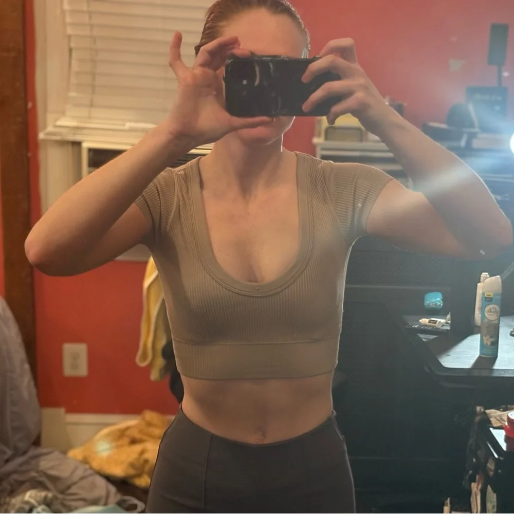 Garage Beige Ribbed Crop Top - Picture 2 of 10